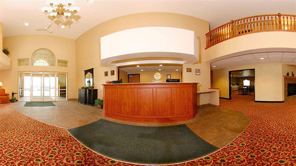 Boarders Inn & Suites By Cobblestone Hotels - Shawano Экстерьер фото
