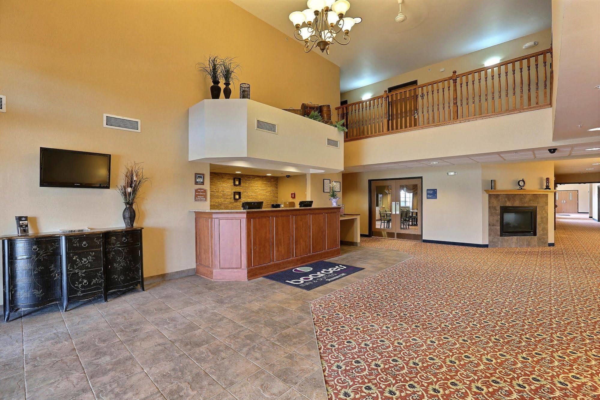 Boarders Inn & Suites By Cobblestone Hotels - Shawano Экстерьер фото